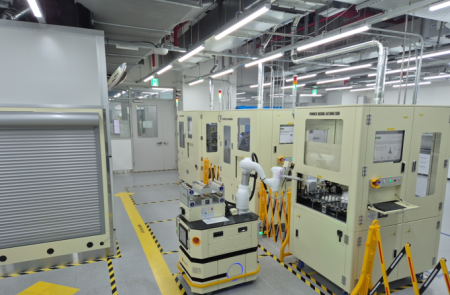 LG화학, 안전·업무효율 확보 위해 로봇 자동화 실험실 구축… 정밀 분석 역량 강화